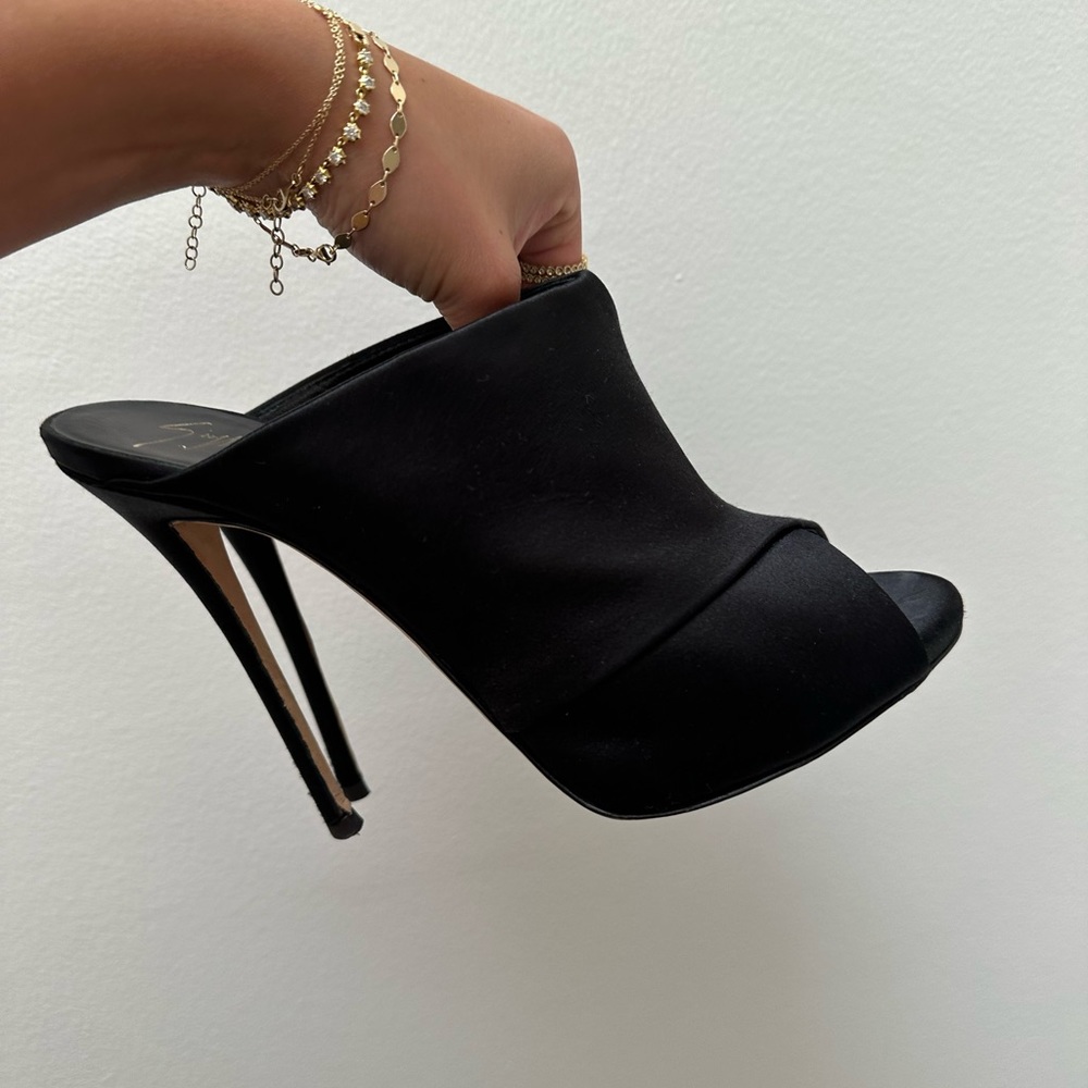 Heels worn once! Authentic